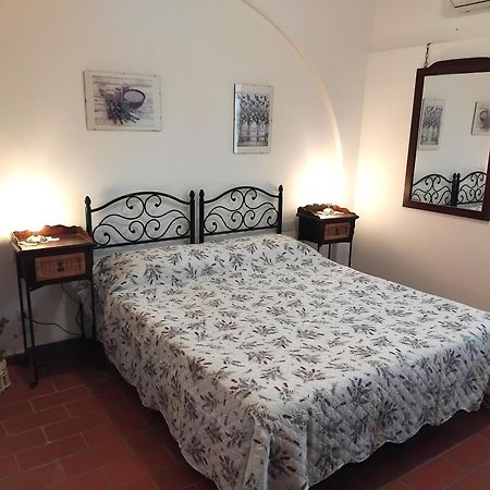 Agriturismo La Burraia Vicino A San Gimignano Gambassi Terme Εξωτερικό φωτογραφία